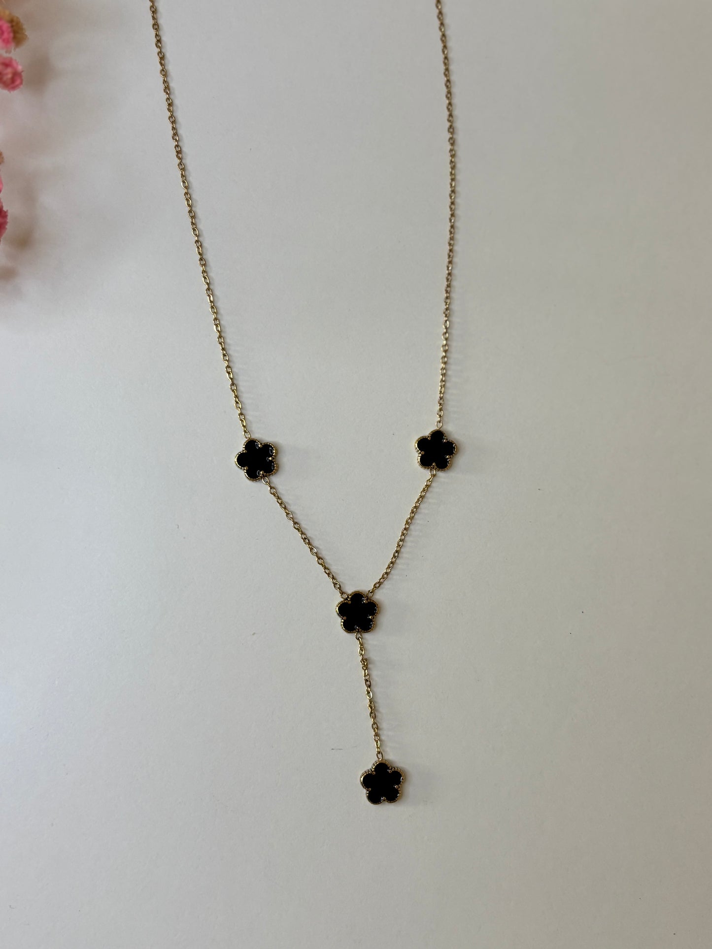 Collier Y fleurs noires