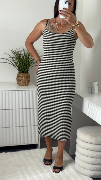ROBE CROCHET NOIRE