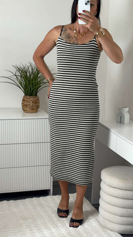 ROBE CROCHET NOIRE