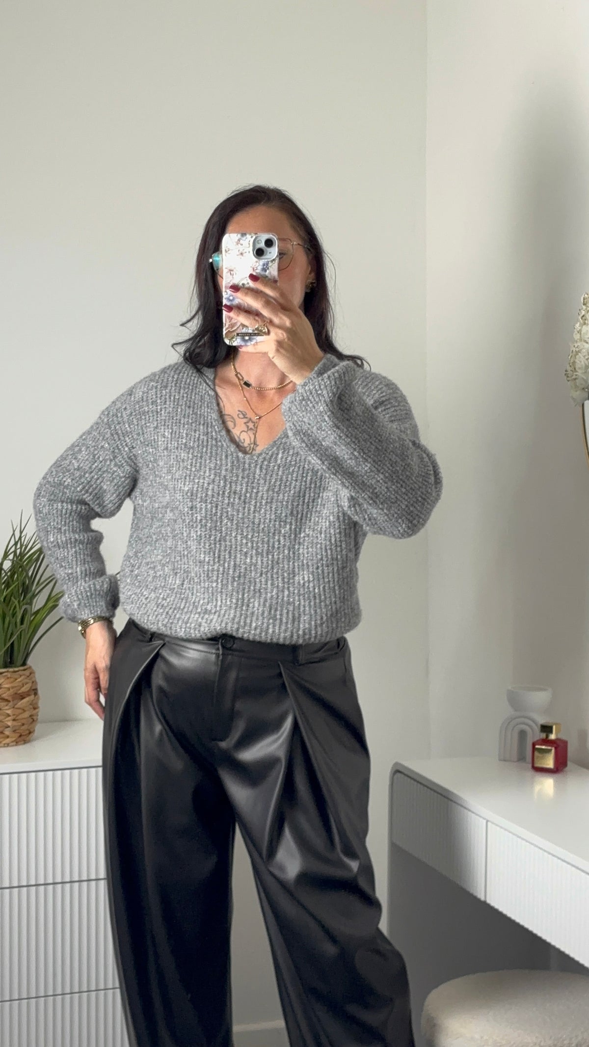 PULL DOUX COL V | GRIS