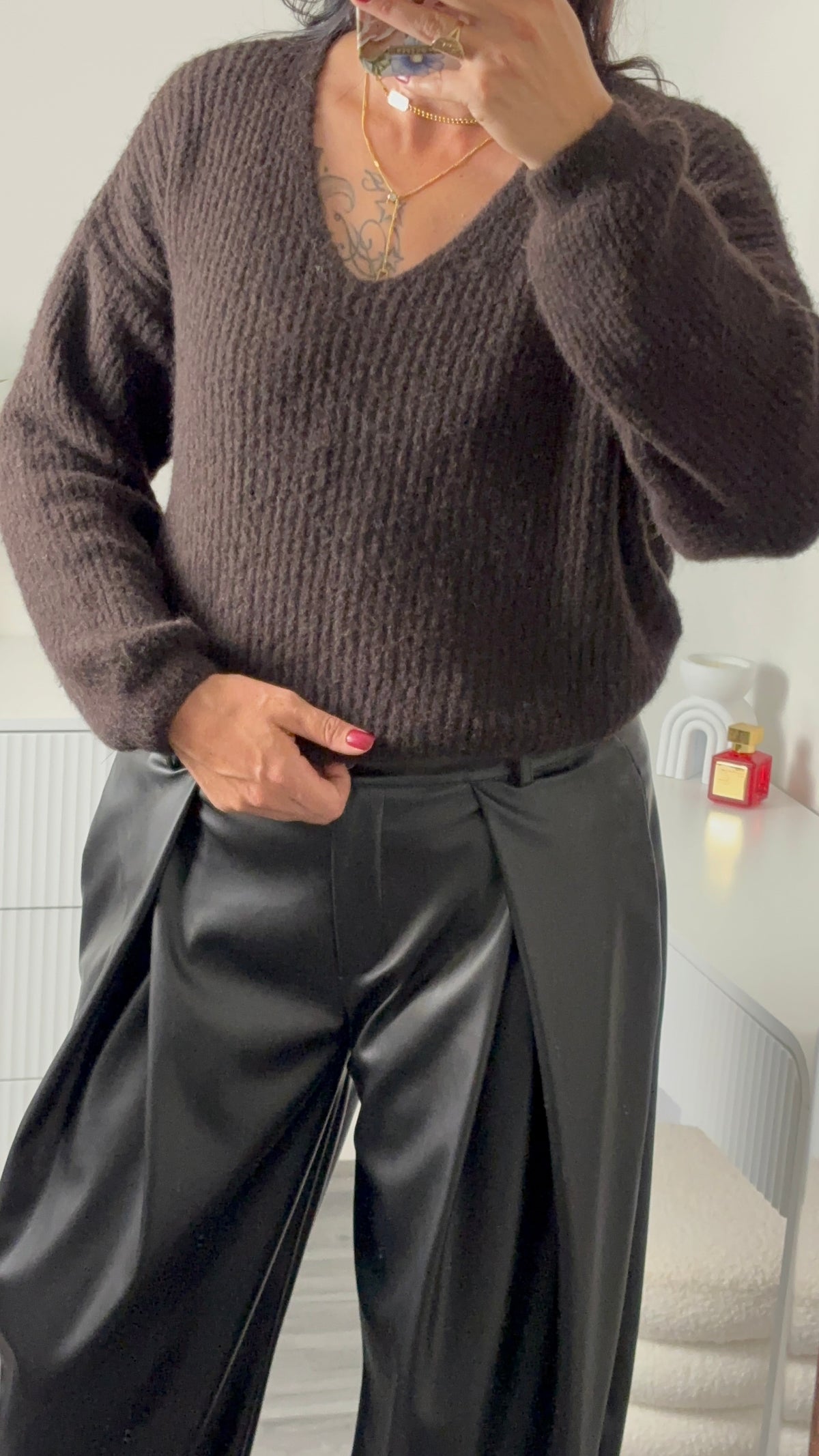 PULL DOUX COL V | CHOCO