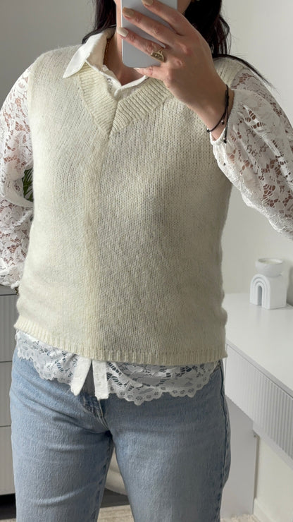 PULL SANS MANCHE BEIGE