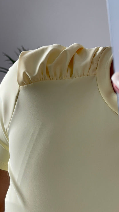TOP PLISSÉ JAUNE