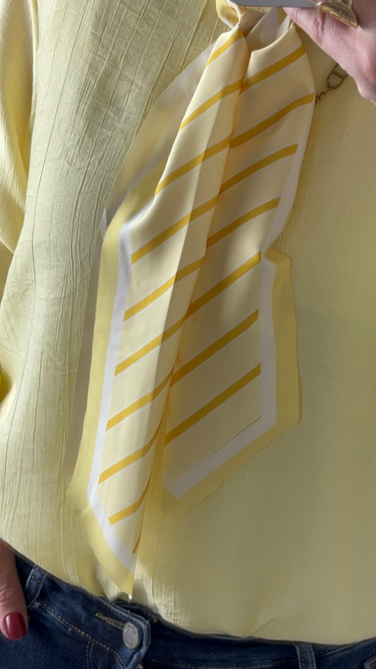 BLOUSE & FOULARD JAUNE