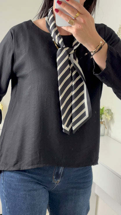 BLOUSE & FOULARD NOIRE