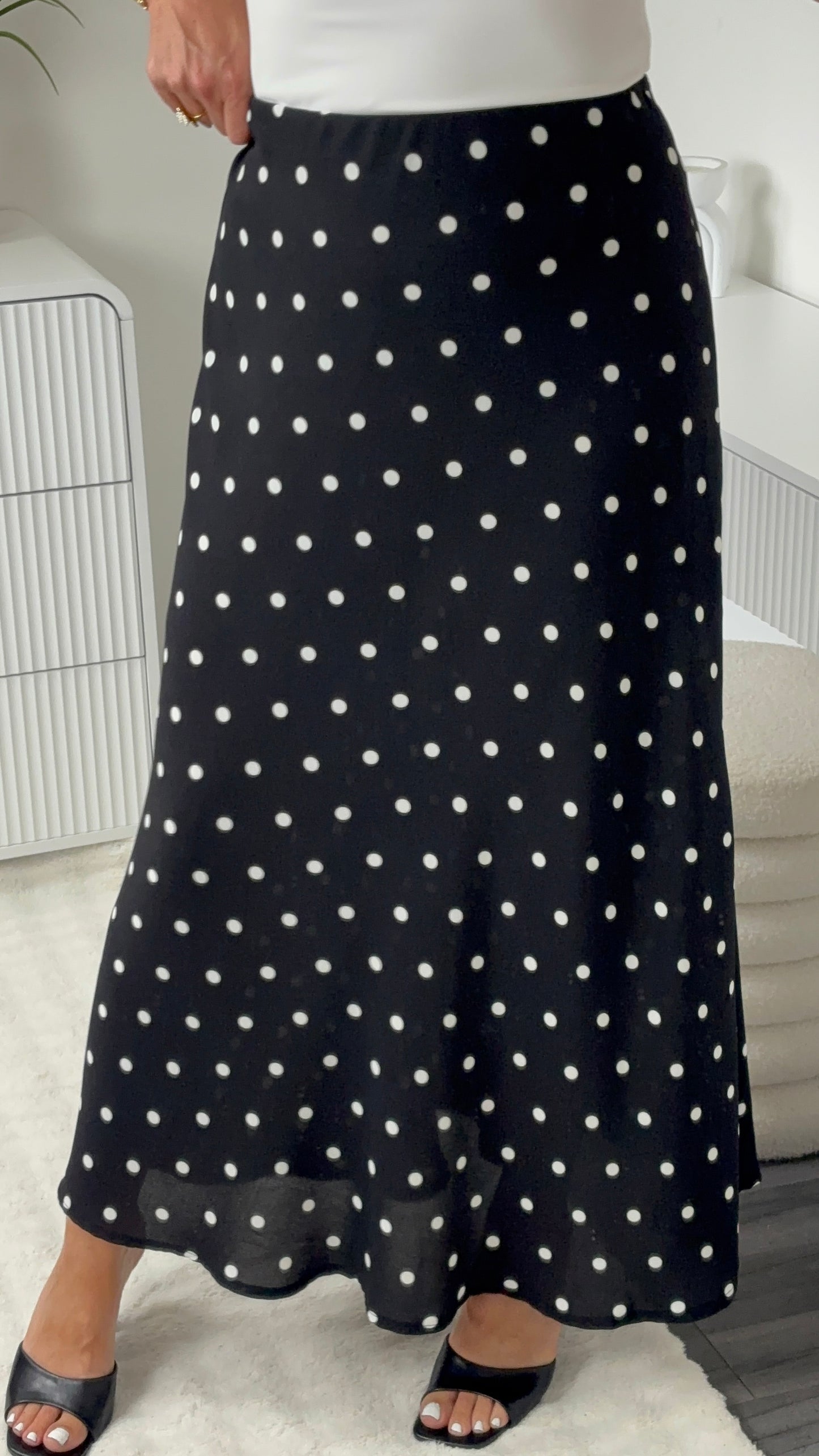 JUPE POIS NOIRE