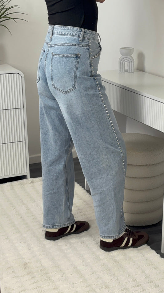 JEANS BALLON AVEC CLOUS