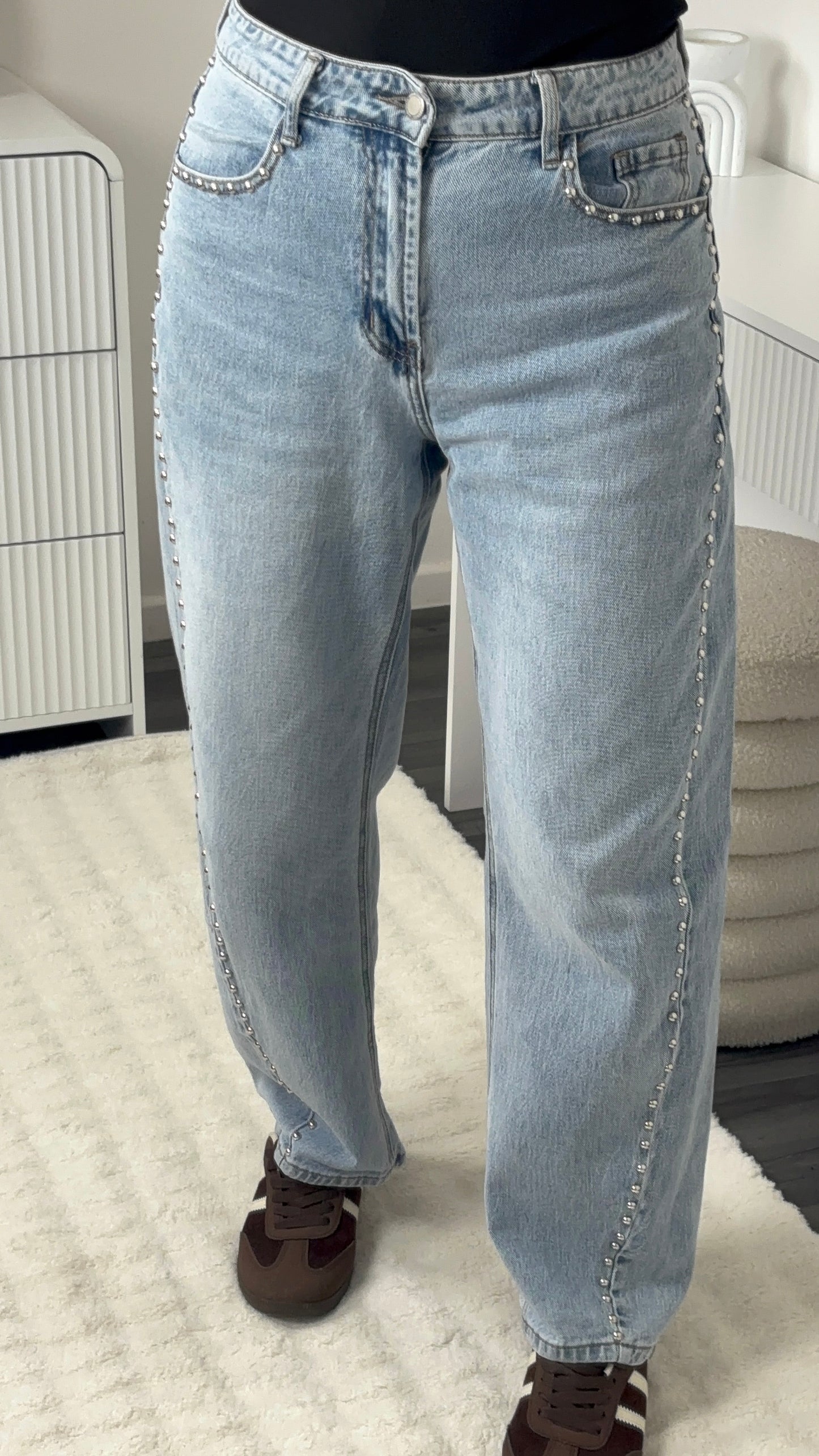 JEANS BALLON AVEC CLOUS