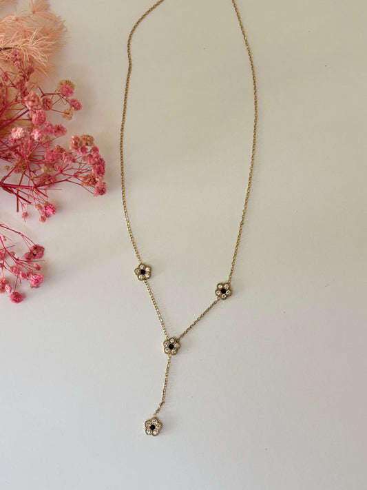 Collier Y fleurs blanches et noires