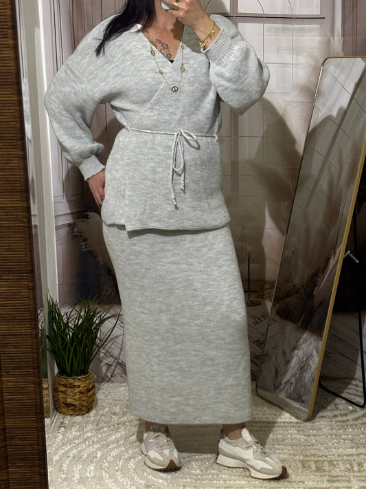 Ensemble gilet & jupe gris