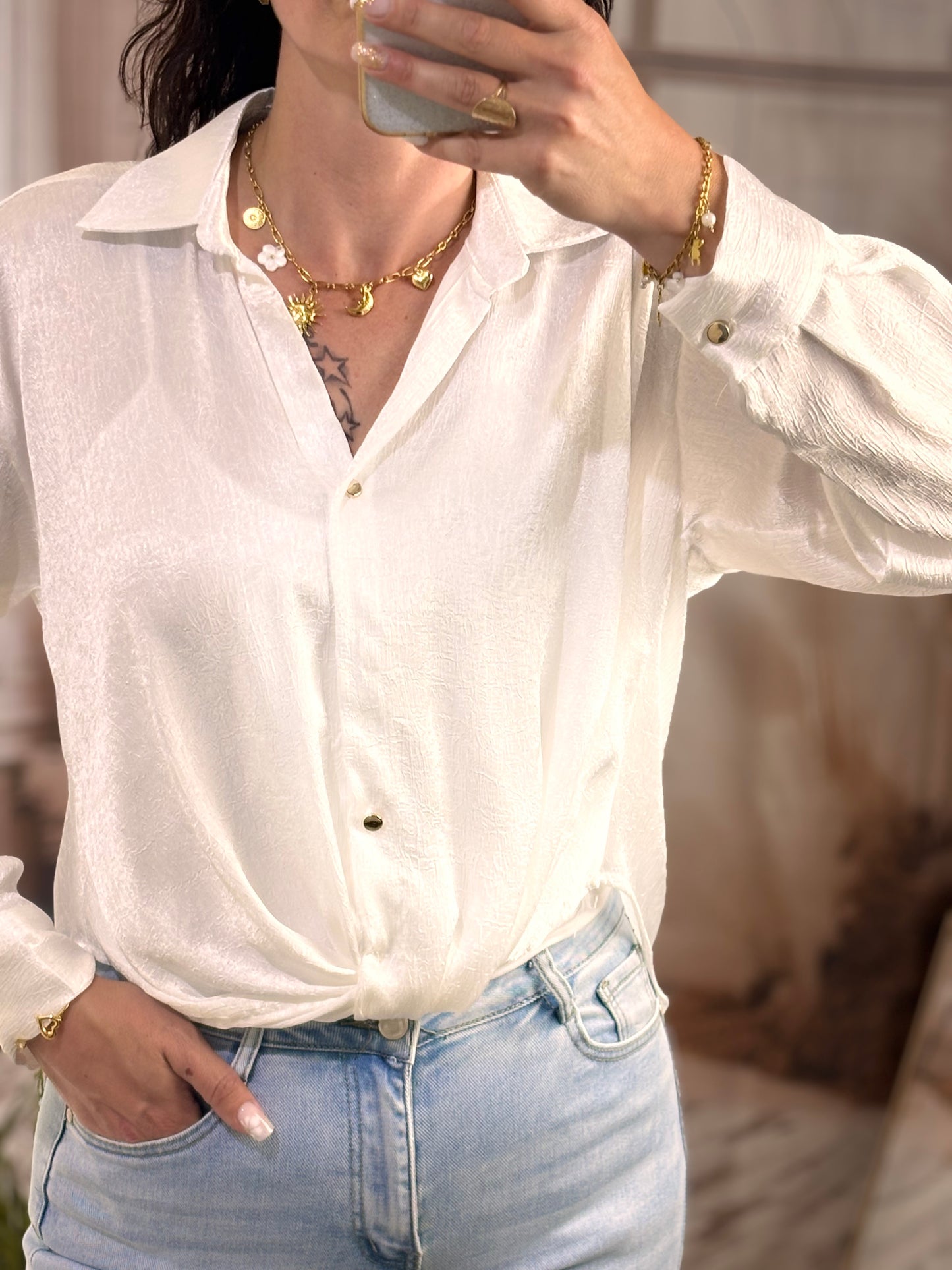Chemise satinée blanche