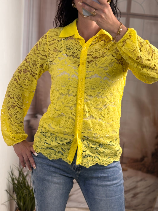 Chemise dentelle jaune