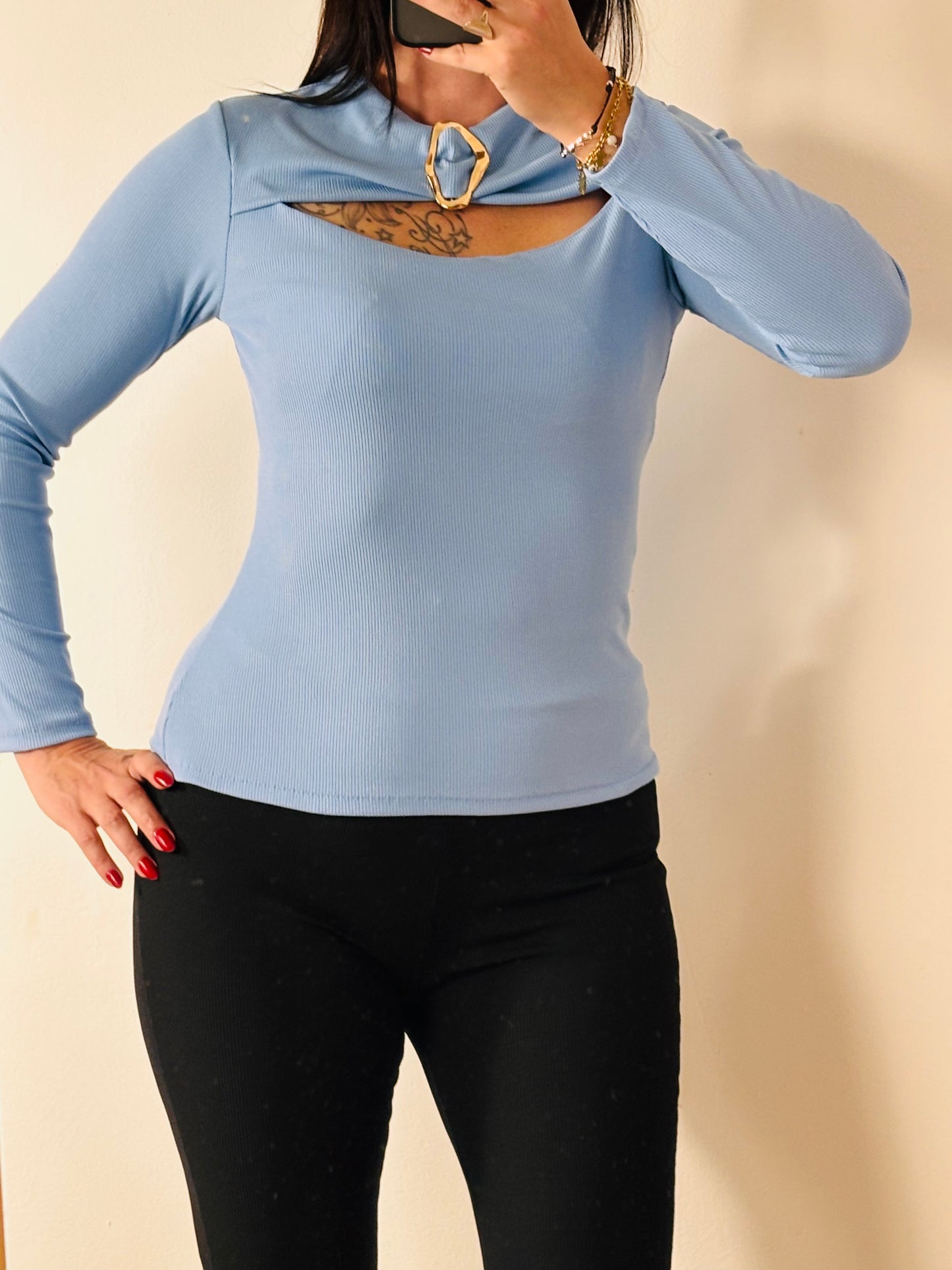Top boucle bleu